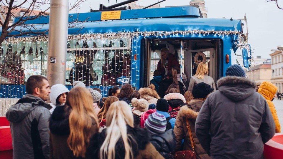 Reciters from Vojvodina riding the Christmas tram